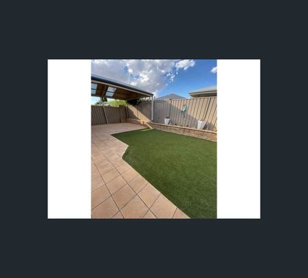 27 Moore Avenue, Nuriootpa, SA 5355 - Photo 1
