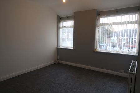 Room in a Shared House, Kathkin Avenue, M8 - Photo 4