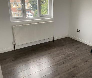 4 bedroom terraced house to rent - Photo 4