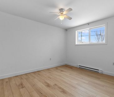 71 Rue Gratton, Sainte-Thérèse, QC J7E - Photo 3
