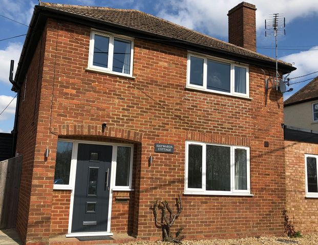 Haywards Cottage Room 3 - Photo 1