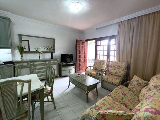 Se alquila en Garañaña apartamento de 1 dormitorio - Foto 1
