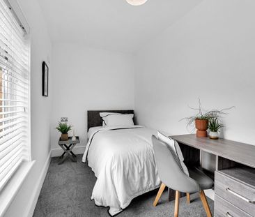 4 bedroom terraced house to rent - Photo 2