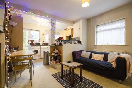 3 bedroom house to rent - Photo 2