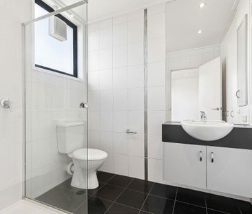 City Apartment Close To Eastern Beach - Photo 5