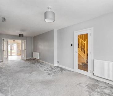 5 bedroom semi-detached house to rent - Photo 6