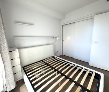 1211 Rue Drummond Montréal (Ville-Marie), QC H3G - Photo 4