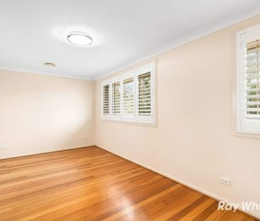 Family Dream Home in Prime School Catchment! - Photo 4