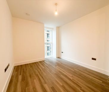 2 Bed Flat, Colindale Gardens, NW9 - Photo 4