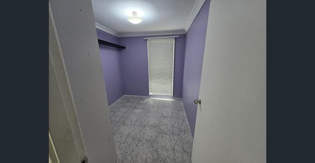 3 Bed room House in Quiet street - Photo 1