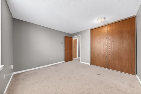 For Lease - 35 Green Valley Drive Unit# 212, Kitchener, Ontario - Photo 2