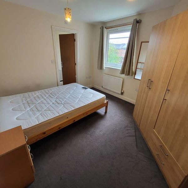 Yew Street, Hulme, Manchester, M15 - Photo 1