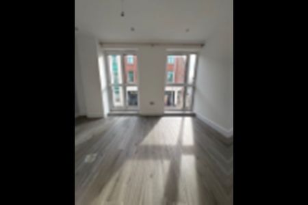 2 Bed Maisonette, High Road, E11 - Photo 4