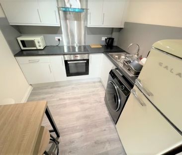 Mountbatten Close, Preston - Photo 3