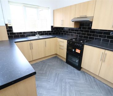 3 bedroom terraced house to rent - Photo 5