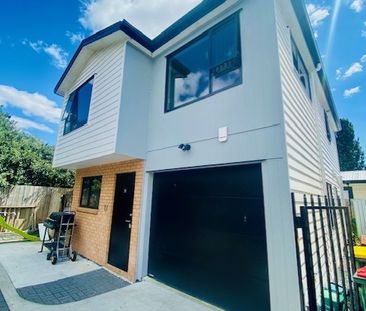 PAPAKURA, 3 BEDROOMS - Photo 4