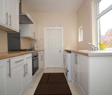 2 bedroom Flat to rent in Sandringham Road, South Gosforth, Newcast... - Photo 6