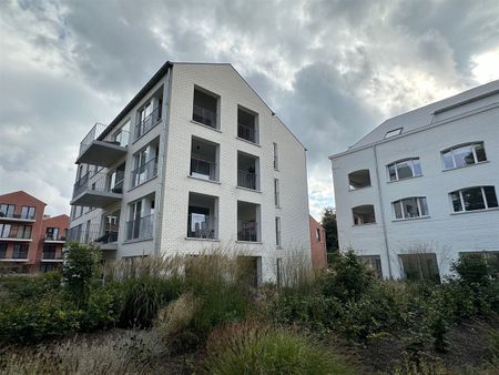 Prachtig en centraal gelegen luxe-appartement met 3 slaapkamers en 2 terrassen! - Photo 4