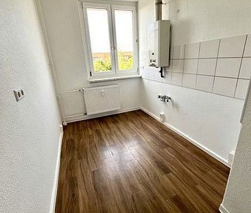 WG-gerechte Wohnung mit Abstellraum! Küche und Bad mit Fenster! Jetzt schnell sein! - Foto 3