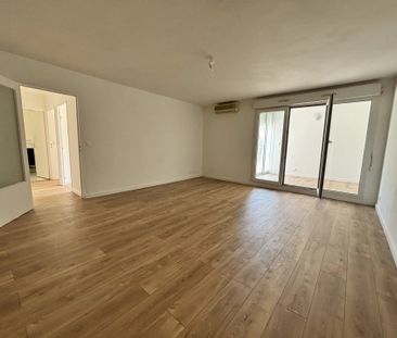 Location Appartement 2 pièces 56m² NICE 06200 - Photo 3