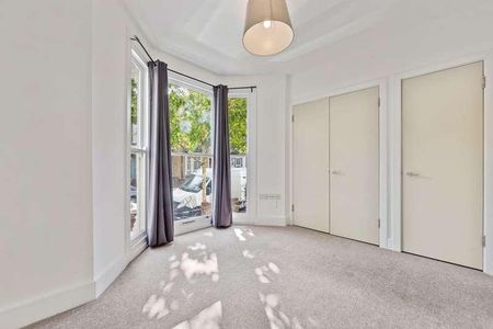 Narford Road, London, E5 - Photo 4