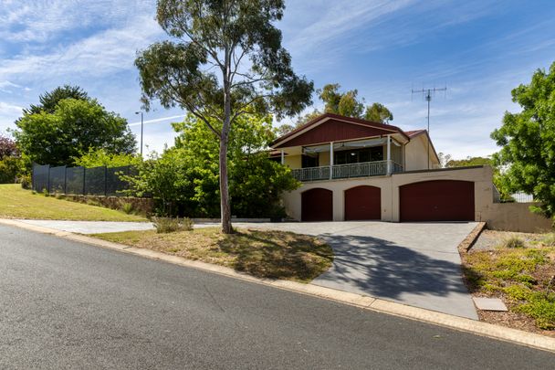 Stunning Three Bedroom Family Home with Pool, Solar and Large Gardens in a Prime Location! - Photo 1