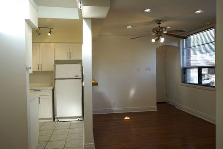 For Lease - 461 Eglinton Avenue Unit# 2, Toronto, Ontario - Photo 5