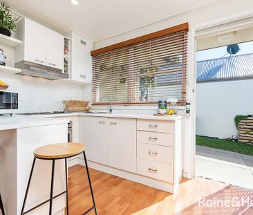 NEAT & TIDY 1 BEDROOM UNIT - Photo 6