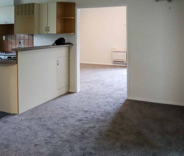 3 bedroom family home in Halswell! - Photo 4