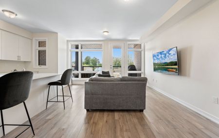 For Lease - 33 Kintall Way, Vaughan, Ontario - Photo 3