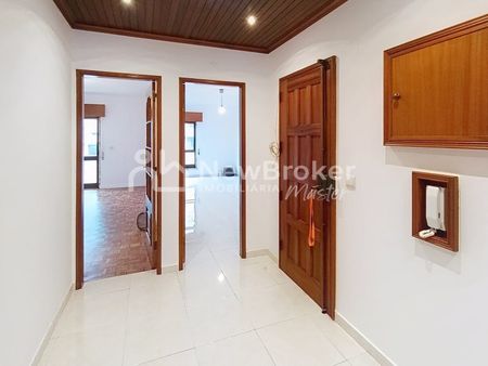 Algueirão-Mem Martins, Lisbon - Photo 2