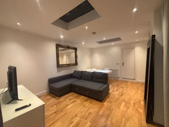 2 bedroom ground floor flat to rent - Photo 1