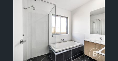 OPEN & BRIGHT 4 BEDROOM HOME - Photo 2