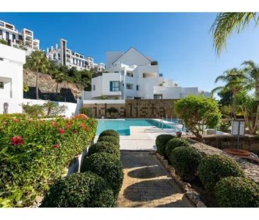 Alquiler de piso en Calle Gene Kelly - Photo 1