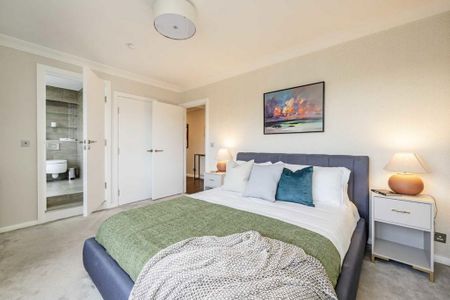3 bedroom flat to rent - Photo 2