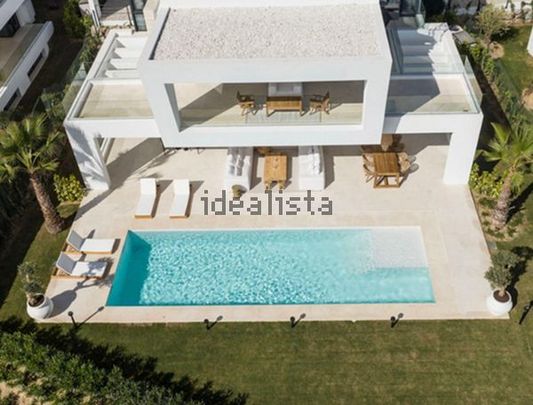 Alquiler de chalet adosado en Urbanizacion Cortijo Casareno, 14 - Photo 1