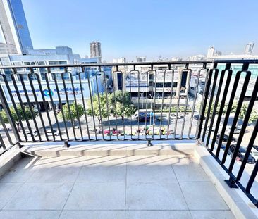 Spacious | Semi closed kitchen | Covered Parking - Photo 2