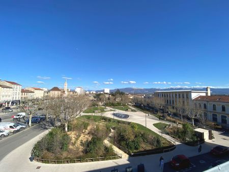 Location Appartement 2 pièces 47m² ROMANS SUR ISERE 26100 - Photo 2