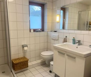 Refrath: 2-Zimmer-Wohnung im Erdgeschoss mit Terrasse - Photo 1