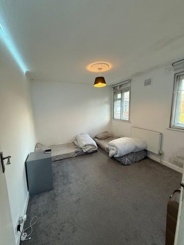 Room in a Shared Flat, Beaufort Park, NW11 - Photo 4