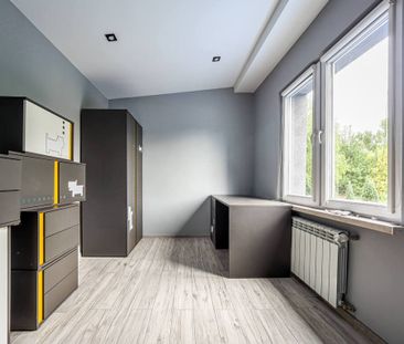 4 pokoje ok.100 m2- Zawodzie zaledwie 10 min od UE - Zdjęcie 2