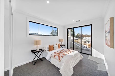 Contemporary Highlands Living with Designer Appeal - Photo 2