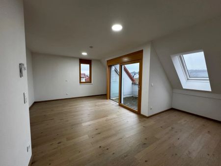 ZEHENSDORF - NEUBAU - TOLLE klimatisierte 3-ZIMMER-WOHNUNG - 65 m² - BALKON - Foto 2