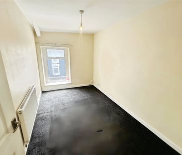 Regent Street East, Neath, Neath Port Talbot, SA11 - Photo 3