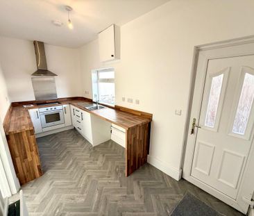 2 bedroom terraced house to rent - Photo 5