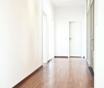 Großzügige 4-Raum-Etagenwohnung mit Balkon & Gäste-WC im Chemnitzer... - Photo 1