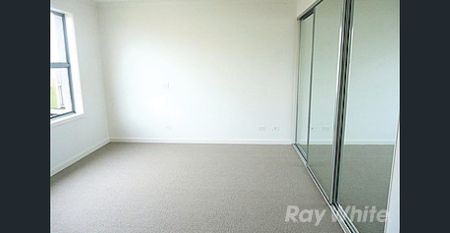 Modern Living in the Prestigious Waverley Park - Photo 2