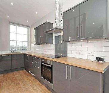Flat - High Street, Sittingbourne, Kent, ME10 - Photo 3