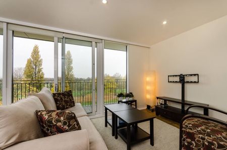 2 Bed Flat, Johnson Court, SE9 - Photo 5