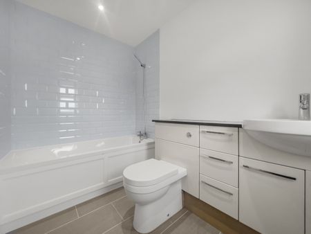 Middlewood Road, Aughton - Photo 5